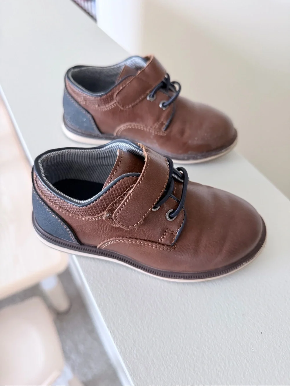 N/A brown oxford